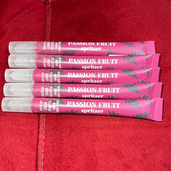 BBW 5pc lip gloss Passion Fruit spritzer - Picture 1 of 2